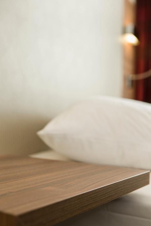 Living Apartment *